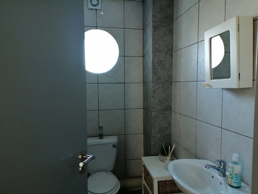 To Let commercial Property for Rent in Wellway Park Western Cape